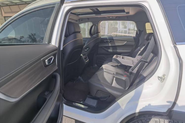 Used Chery Tiggo 8 2019 1.6 TGDI Automatic Luxury Model Left Rear Seat