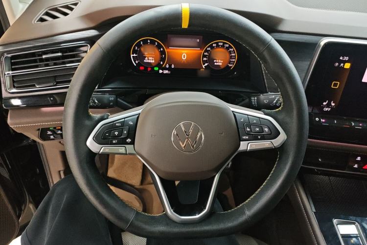 Used Volkswagen Viloran 2023 380TSI Luxury Edition