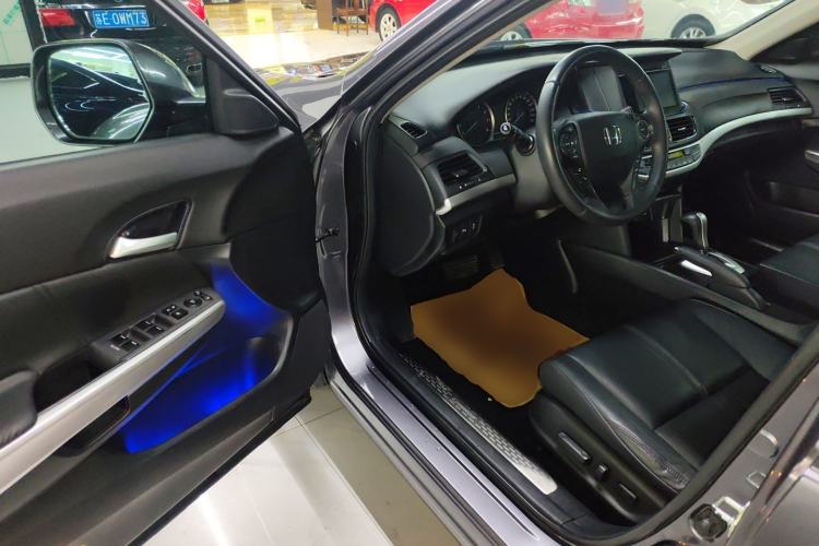 Used Honda Crosstour 2014 2.4L Luxury Edition
