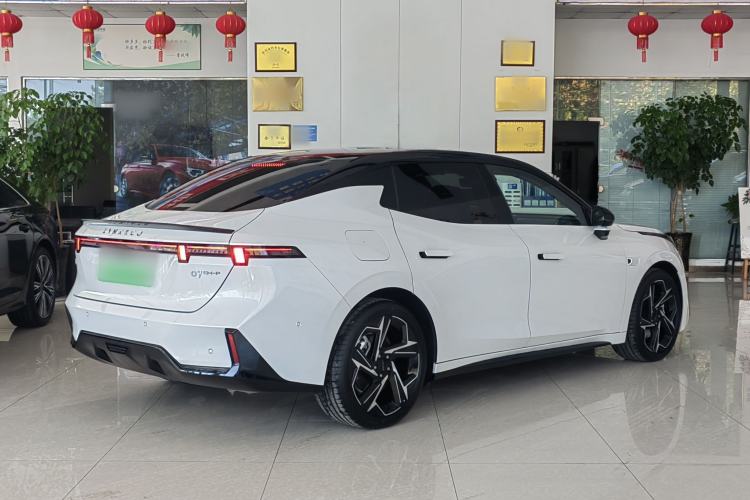 Used Lynk & Co 07 2024 EM-P 126 Long-Range Ultra Exterior 5