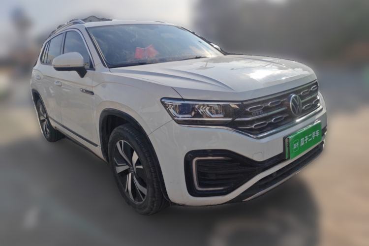 Used Volkswagen Tayron GTE Plug-in Hybrid 2020 1.4T Luxury Model Front Right 45 Deg