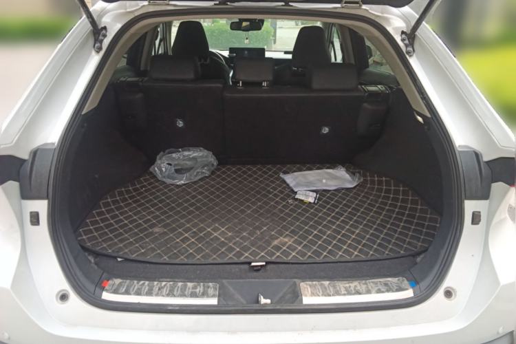 Used Toyota Harrier 2022 Dual-Engine 2.5L CVT Two-Wheel Drive Luxury Edition Trunk