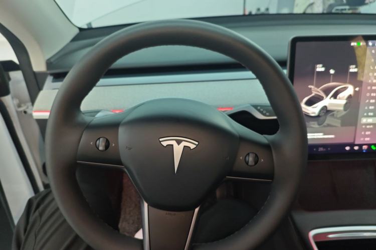 Used Tesla Model Y 2024 Rear-Wheel-Drive Version
