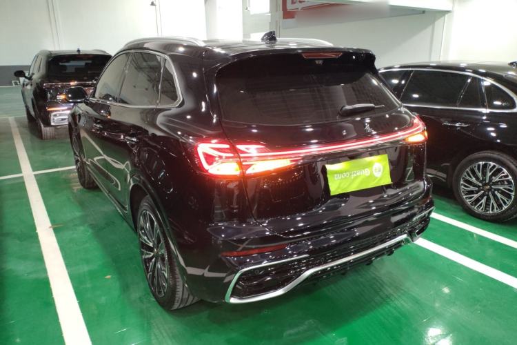 Used Hongqi HS5 2023 2.0T Four-Wheel Drive Flagship Pro Edition
