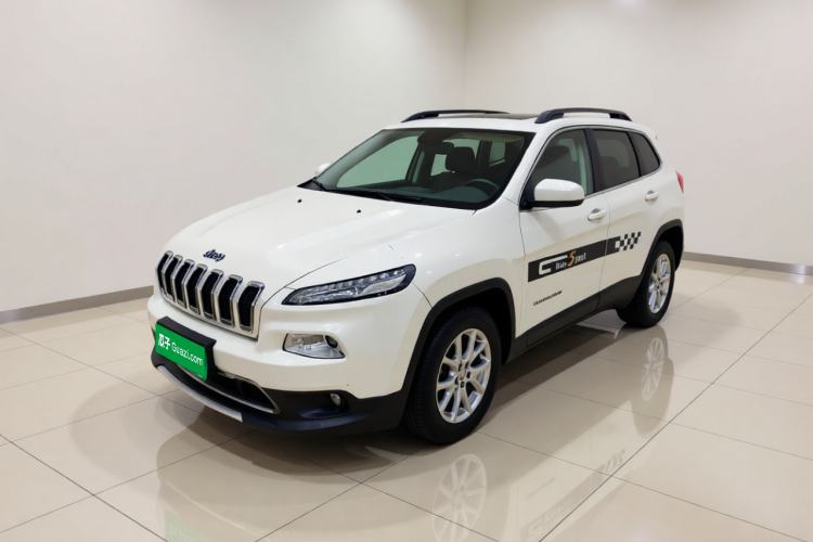 Used Jeep Cherokee 2017 2.4L Leading Edition Guazi used car, China used car export, Used car for sale, Used  cars, Cheapest cars for sale