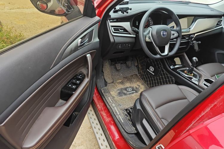 Used CHANGAN CS35PLUS 2018 1.6L Manual Cool Edition China V Standard Driver Seat