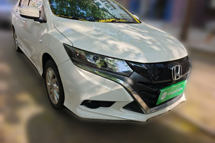 Used Honda Gienia 2017 1.5L CVT Comfort Version Front Right 45 Deg