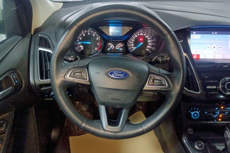 Used Ford Focus 2018 Hatchback Classic 1.6L Automatic Trendy SmartDrive Edition
