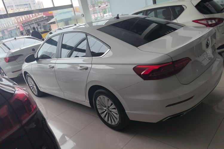 Used Volkswagen Lavida 2021 1.5L Automatic Comfort Edition Exterior 5