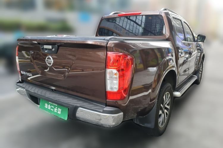 Used Nissan Navara 2021 2.5L Automatic 4x4 Premium Version QR25
