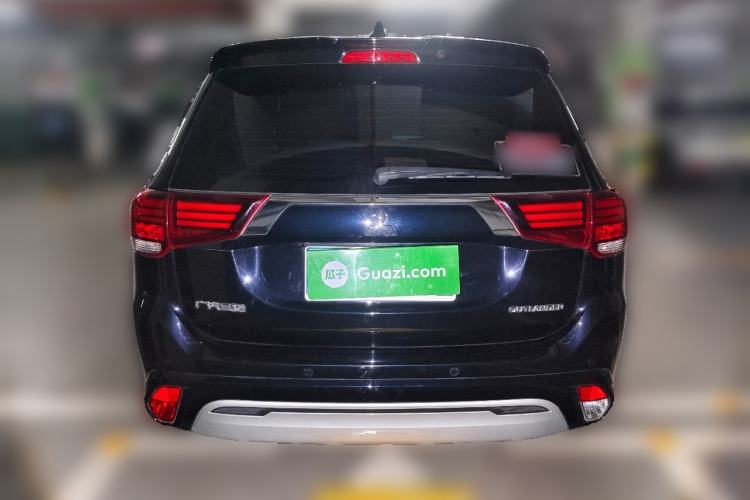 Used Mitsubishi Outlander 2021 Revised Version 2.0L Two-Wheel Drive Comfort Edition 5 Seats Rear