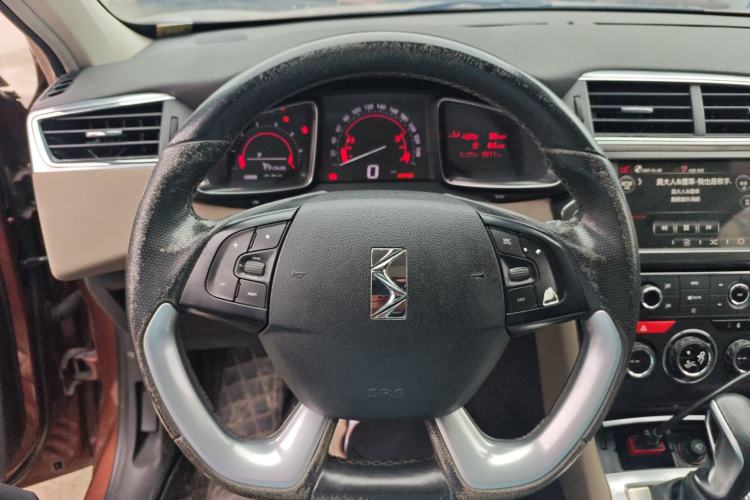 Used DS 6 2014 1.6T Luxury Edition THP160
