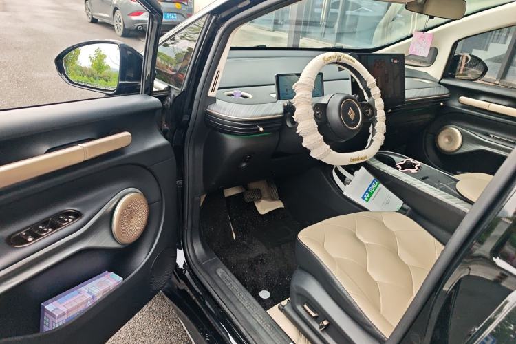 Used Baojun Cloud 2023 460 Max Lingxi Version
