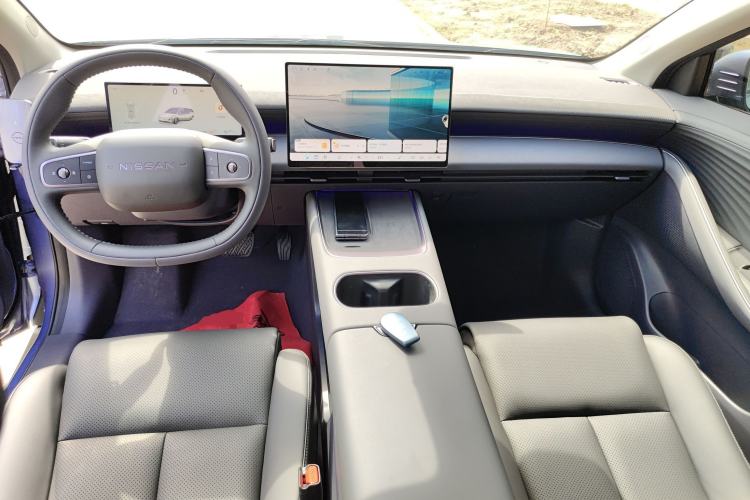 Used Nissan N6 2026 Model 180 Max Center Console