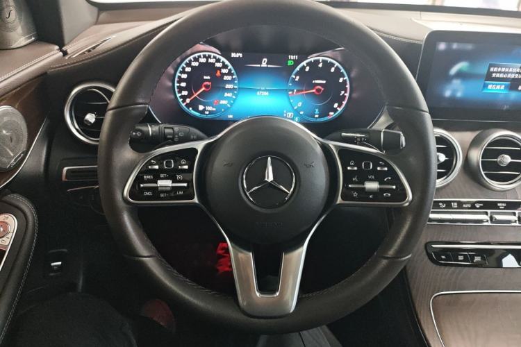 Used Mercedes-Benz GLC 2020 Facelift GLC 300 L 4MATIC Dynamic Edition
