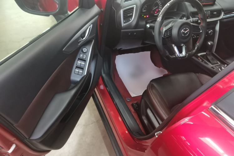 Used Mazda CX-4 2018 2.0L Automatic Two-Wheel Drive Blue Sky Dynamic Version China VI Standard Driver Seat