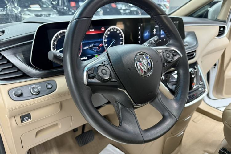 Used Buick GL8 2021 ES Landtrek 653T Luxury Model