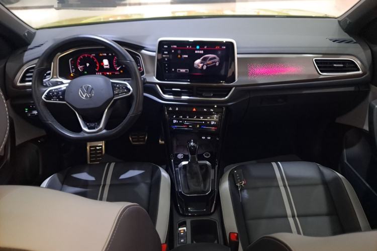 Used Volkswagen T-ROC 2023 300TSI DSG Two-Wheel Drive Starlight Edition Center Console