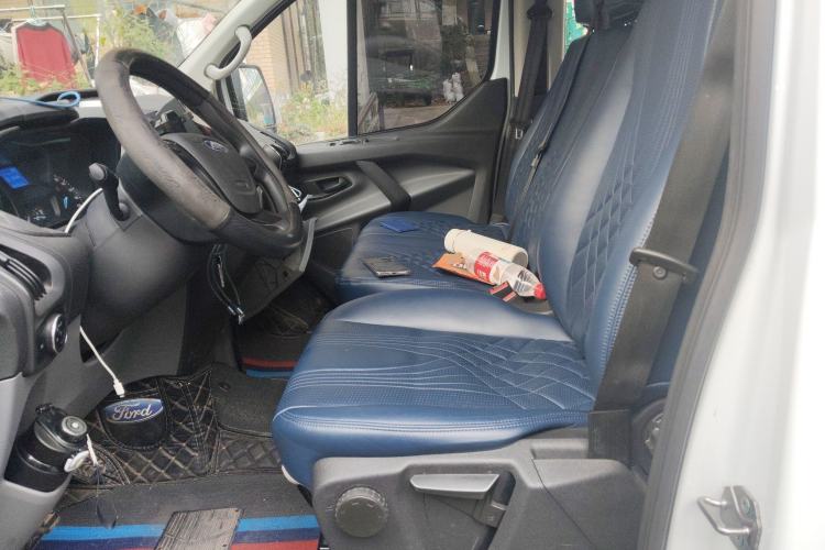Used Ford Transit 2019 2.0T Diesel Business & Travel Mid-Drive Mid-Roof 7-Seater China VI Standard