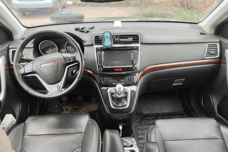 Used Haval H6 2014 Sport Version 1.5T Manual Two-Wheel Drive Elite Edition Center Console