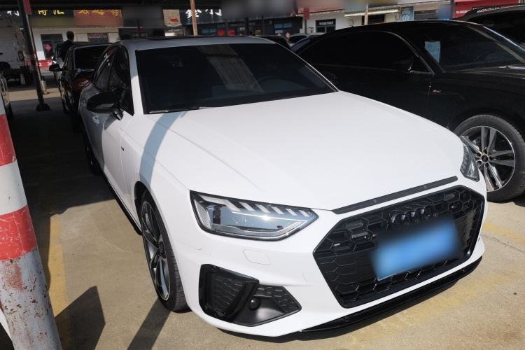 Used Audi A4L 2023 40 TFSI quattro Luxury Dynamic Edition Front Right 45 Deg