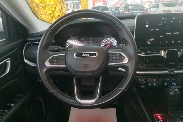 Used Jeep Compass 2021 220T Automatic Leading Edition
