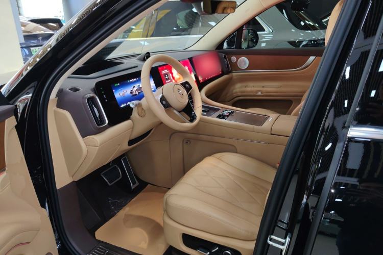 Used Hima AITO M9 2024 Range-Extended Ultra Version 42 kWh 6-Seater Model Left Front Seat