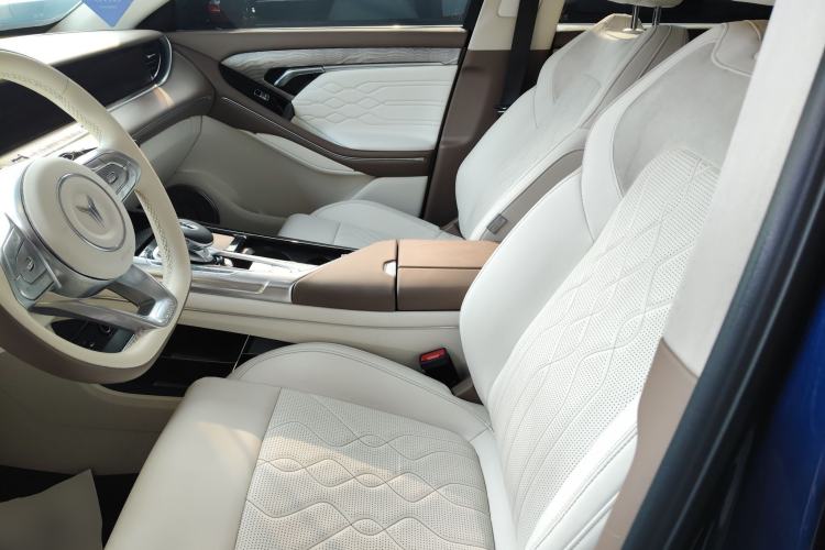 Used VOYAH FREE 2021 Four-Wheel Drive Standard Range-Extended Exclusive Luxury Package Left Front Seat