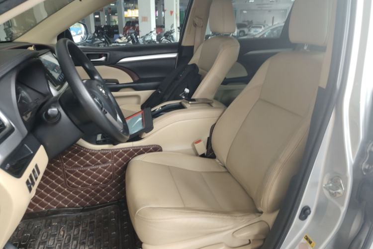 Used Toyota Highlander 2015 2.0T Two-Wheel Drive Elite Edition 7 Seats
