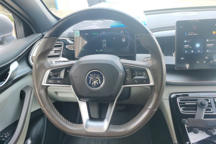 Used BYD Qin PLUS 2024 HONOR Edition DM-i 120KM Leading Model
