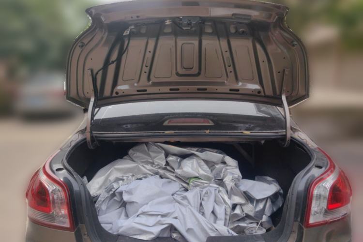 Used Baojun 630 2013 1.5L manual standard version