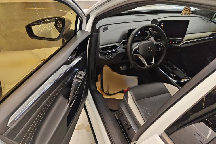 Used Volkswagen ID.4 CROZZ 2021 Long-Range PURE+ Two-Wheel Drive Version
