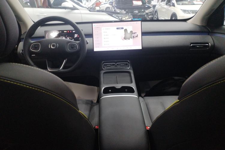 Used CHANGAN NEVO Q05 2026 Model 506 Max Center Console