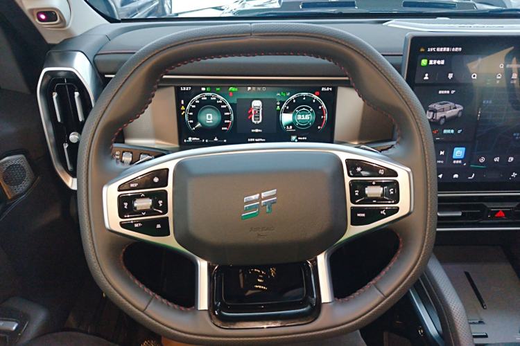 Used JETOUR Traveler 2024 2.0T All-Wheel-Drive CrossPRO Entertainment Edition
