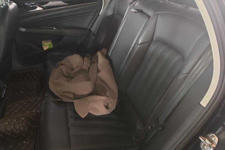 Used Volkswagen Passat 2019 280TSI Business Edition China VI Left Rear Seat