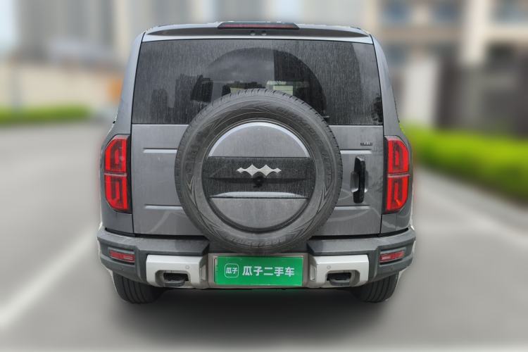 Used Formula Leopard 5 2023 Explore Edition
