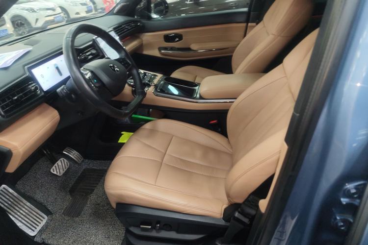 Used Nio ES8 2020 415 km Range 7-Seater Version