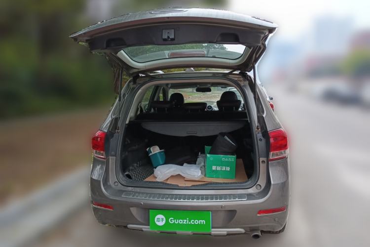 Used Haval H6 2013 Upgraded Model 1.5T Manual Two-Wheel Drive Urban Version