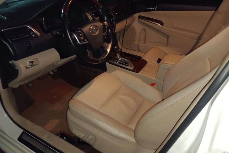 Used Toyota Camry 2012 2.5G Luxury Edition
