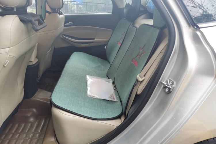 Used Ford Escort 2015 1.5L Automatic Fashion Model
