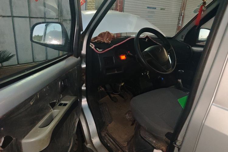 Used Wuling Rongguang 2012 1.5L Extended Basic Version
