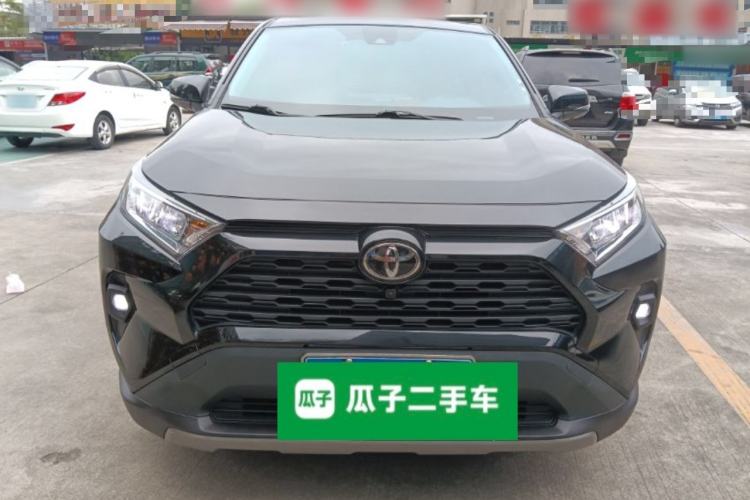 Used Toyota RAV4 2023 2.0L CVT Two-Wheel Drive Fashion Edition
