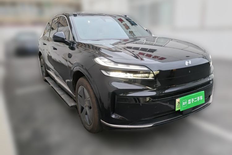 Used ONVO Luxeed L90 2025 Model—Max Six-Seater Version
