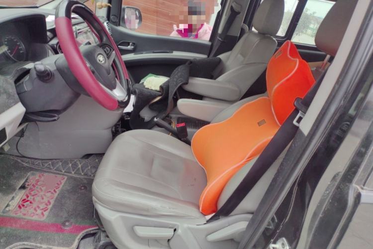 Used JAC Refine M4 2016 2.0L Manual Luxury Version