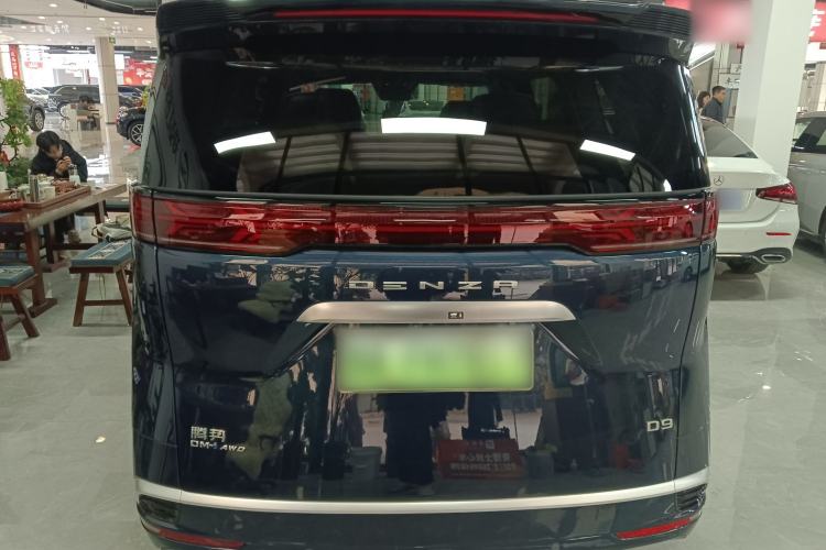 Used Denza D9 2022 DM-i 970 Four-Wheel Drive Prestige Model