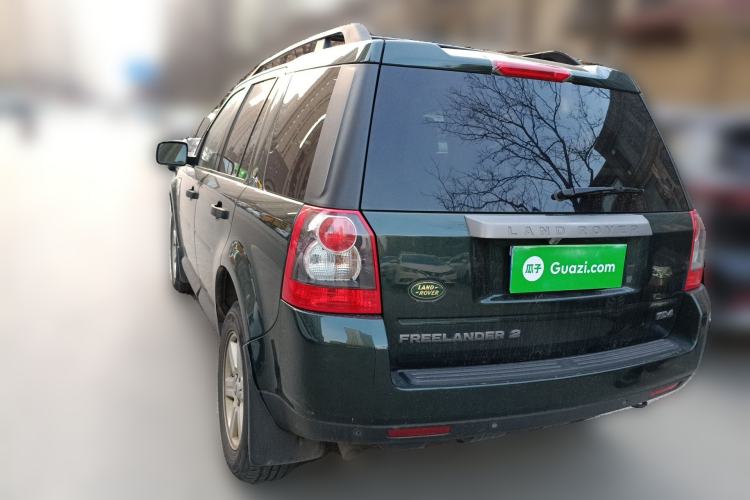 Used Land Rover Freelander 2 2010 2.2 TD4 Automatic SE Diesel Edition Rear Left 45 Deg