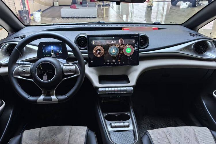 Used BYD Dolphin 2025 420km Free Edition
