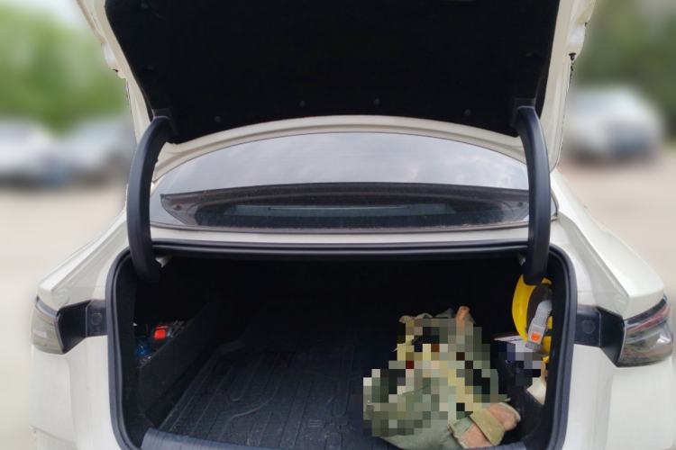 Used BYD Seal 06 New Energy 2025 DM-i Smart Drive 80KM Luxury Model Trunk