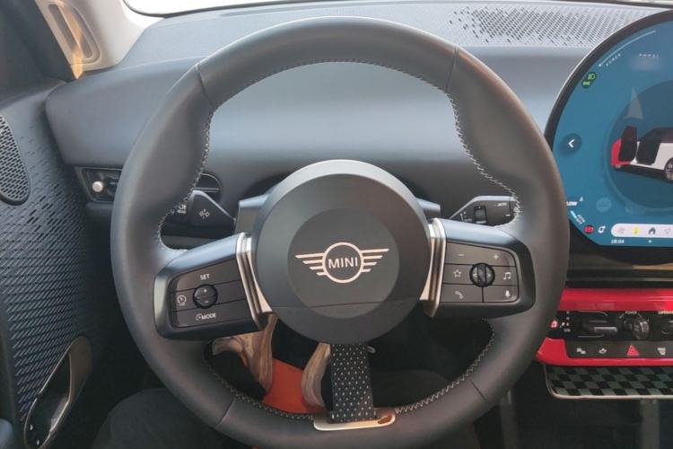 Used MINI Electric COOPER 2024 456km COOPER E Classic Edition
