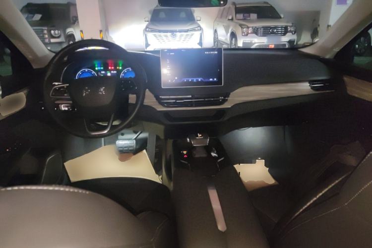 Used Hongqi E-QM5 2023 560km PLUS
